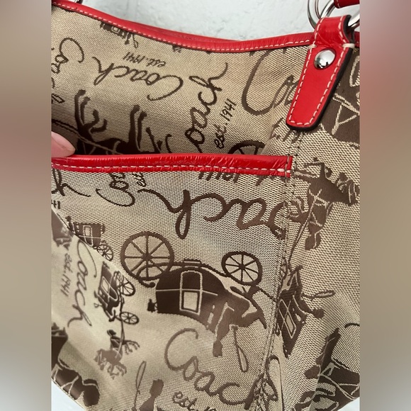 COACH Large Horse & Carriage Red Shoulder Handbag EUC ⚡️ - Picture 7 of 14